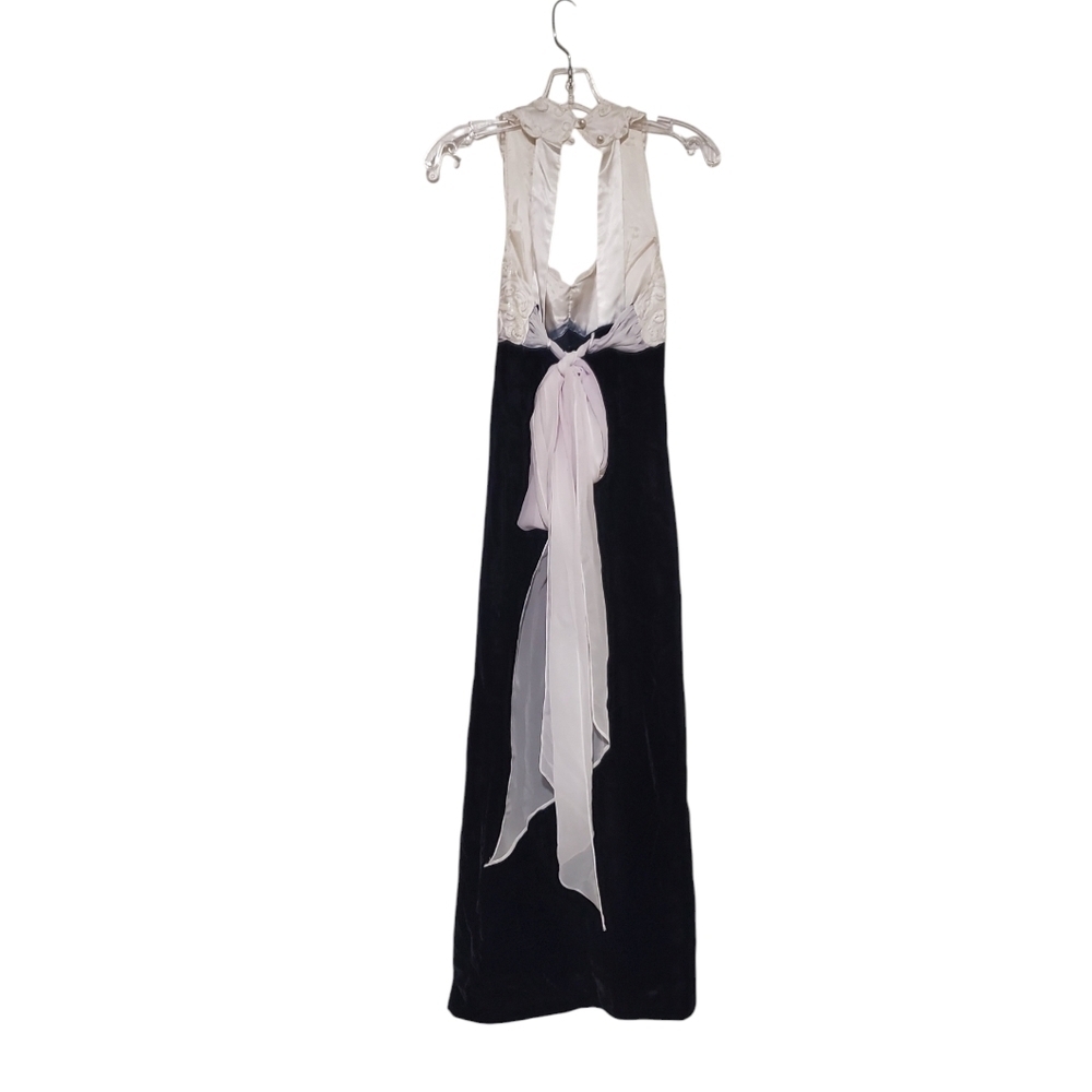 NWT Vintage Dillard's Black Velvet & White Lace Halter Maxi Evening Gown size 9 - Picture 2 of 6